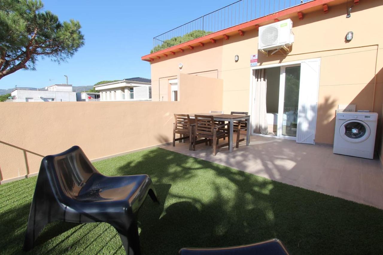 Petit Bijou - Beach Apartment III Castelldefels Exterior foto